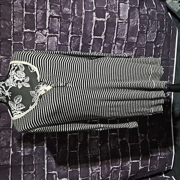 We The Free Tunic Sweater black&White Striped size Small - Picture 2 of 10